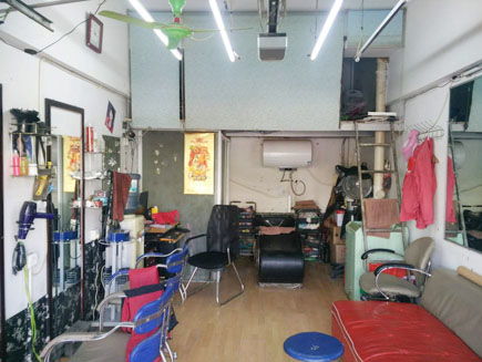 长春市汽车厂支农大街与安庆路交汇美发店出兑